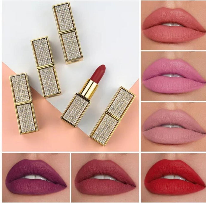 Luxurious Kisses lipstick collection , high pigmented ,waterproof percfect color gold lipstick